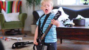 Hvornår må naboen larme?