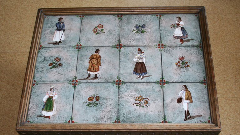 Kakkelbordet - hvor blev det af?