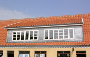 fabrikskvist, der ligner taskekvisten, men er bredere.