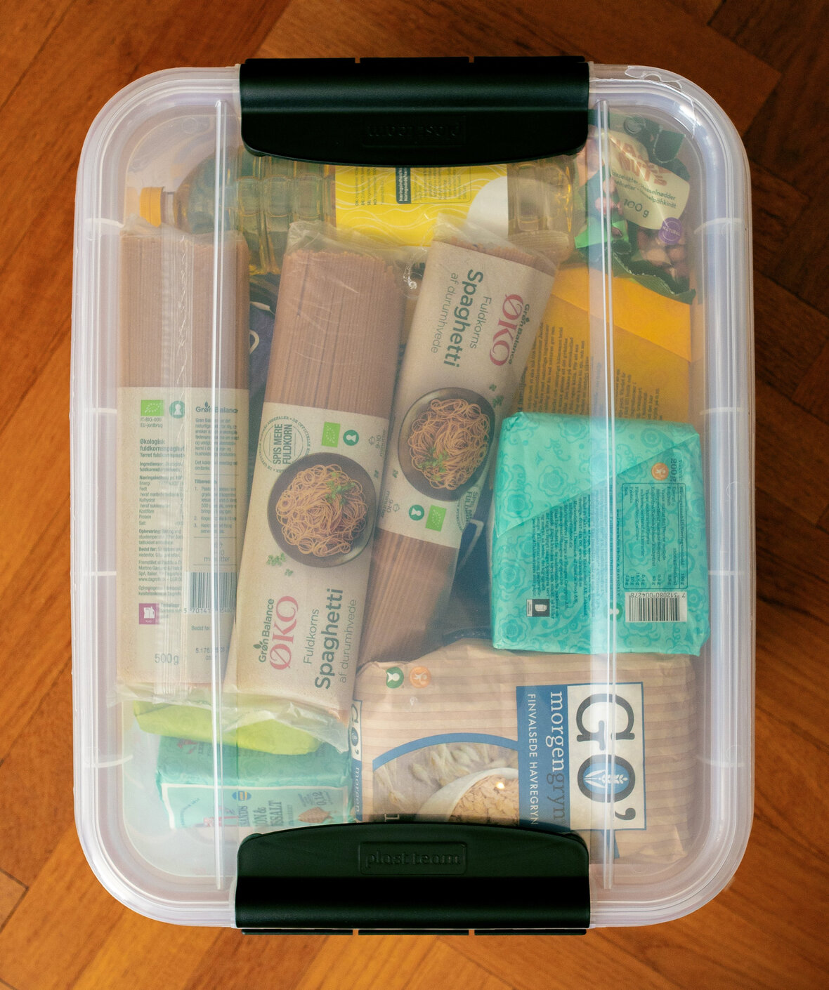 Fødevarer til prepping pakket ned i tæt beholder