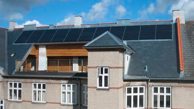 Sådan får I solceller til en lejlighed