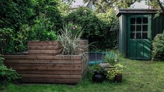 trampolin gemt bag højbed og havemøbler