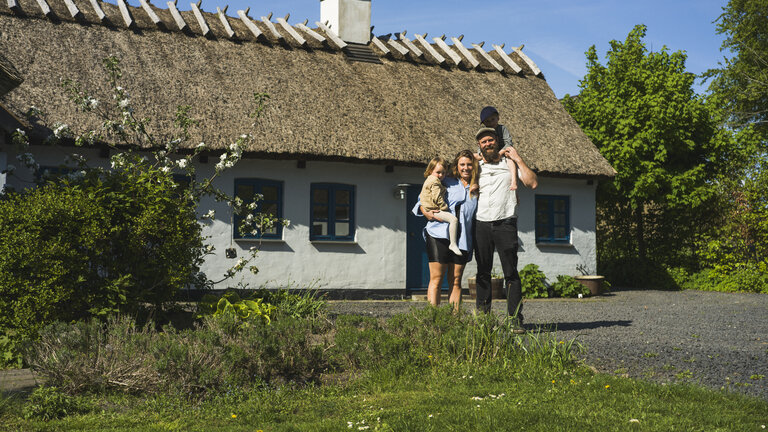 Landhuset fra 1860:  Kærlighed på trods af en del udfordringer