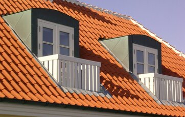 Nye kviste med små altaner.