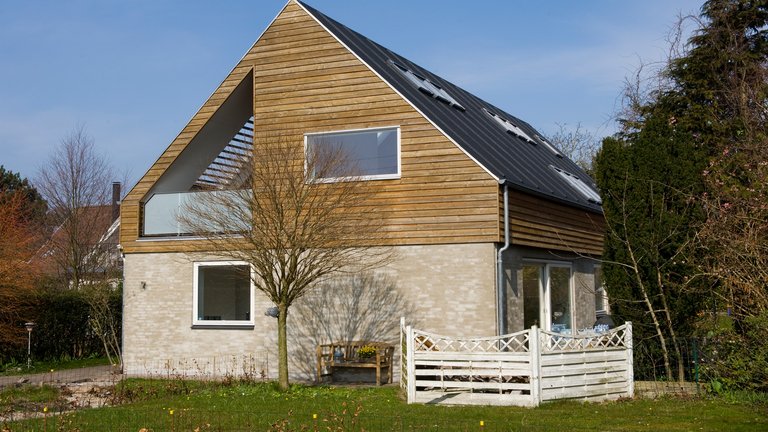 Arkitektoniske muligheder når huset skal have nyt tag og 1. sal