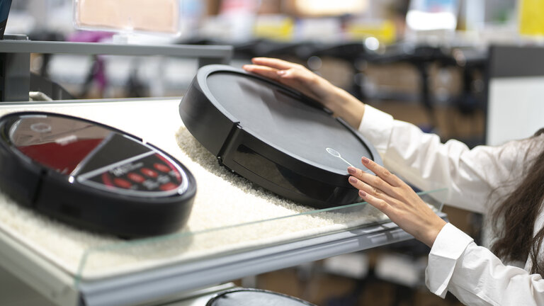 7 gode råd til at købe en robotstøvsuger eller robotplæneklipper