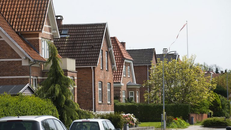 Det er blevet billigere at eje et hus