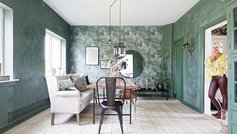 Mette skifter tapet og maling, som andre skifter tøj