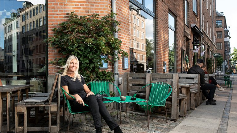 Arkitekten bor i et gammelt telefonhus