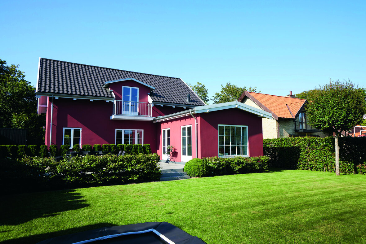 Hus i Charlottenlund tegnet af Arne Jacobsen set udefra