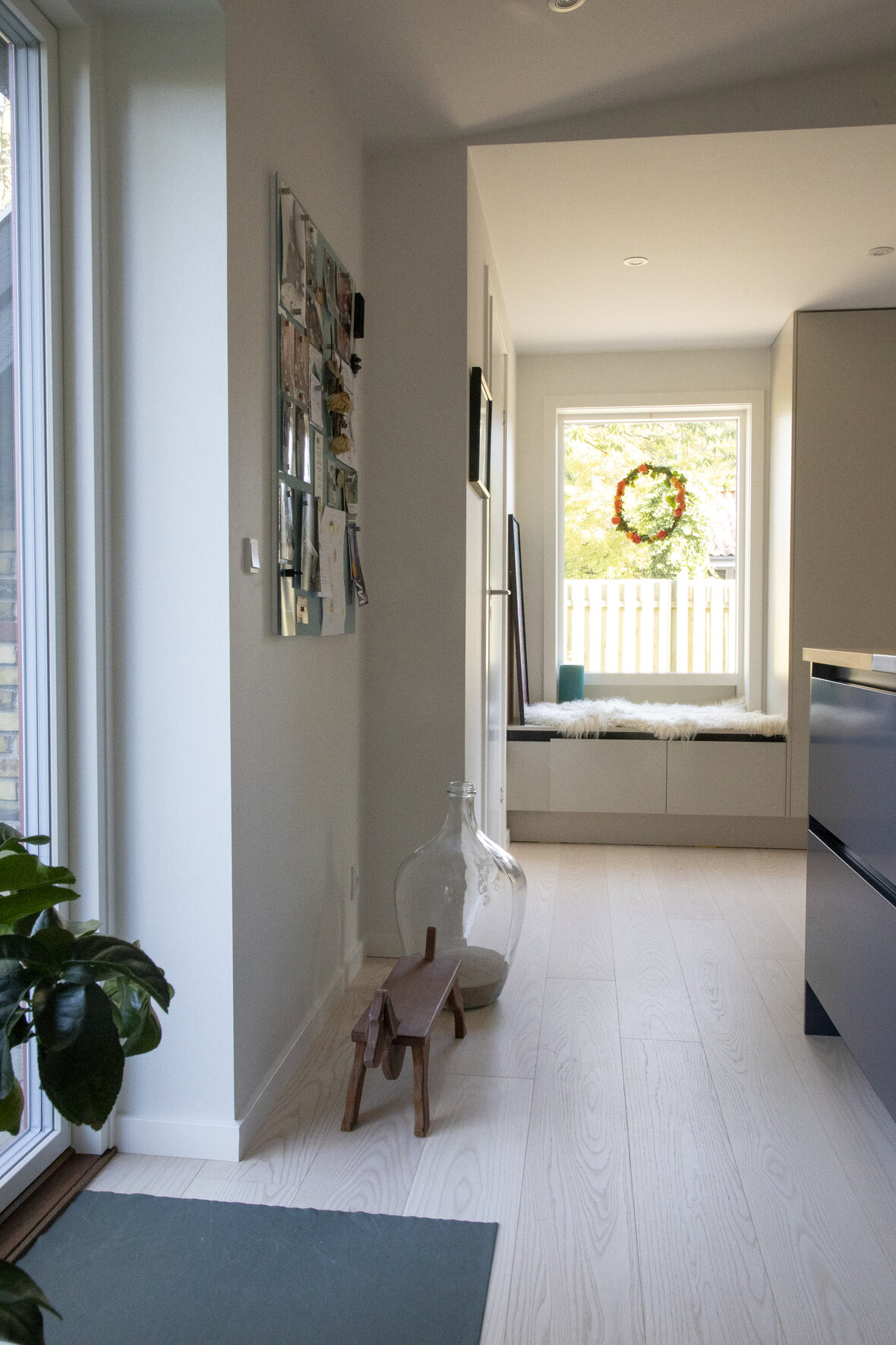 Store glaspartier i køkken