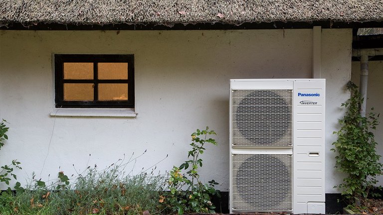 En varmepumpe, der ikke fungerer, kan ofte repareres