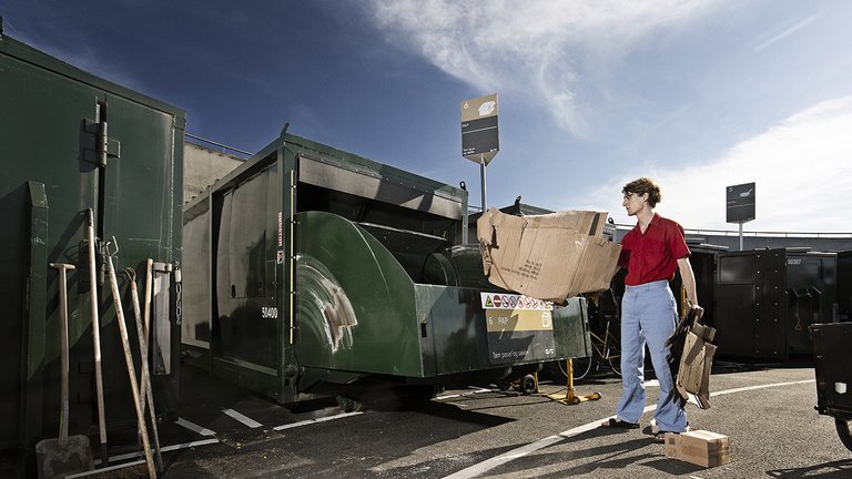 Genbrugspladserne ændrer udtryk: Skal lære os, at affald har værdi