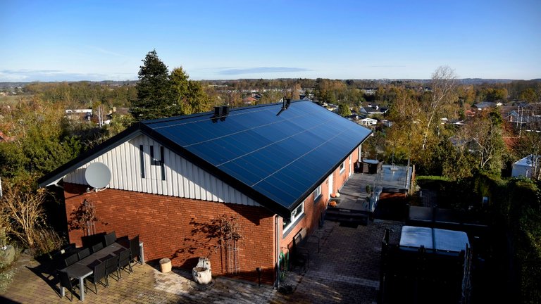 Hus med solcelletag