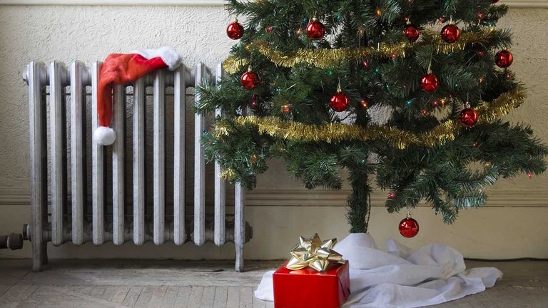 Hvor meget kan du spare ved at skrue ned for varmen, før du tager på juleferie?