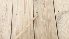 trægulv trækker sig sammen, hvis indeklimaet er tørt