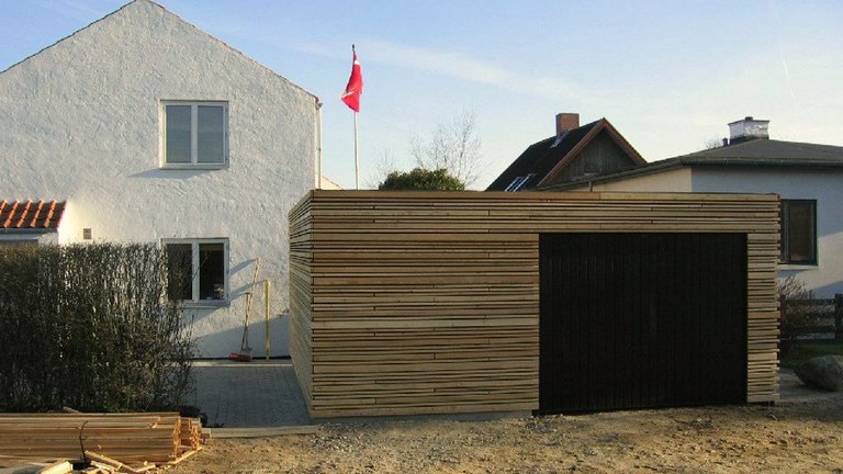 Hus med carport