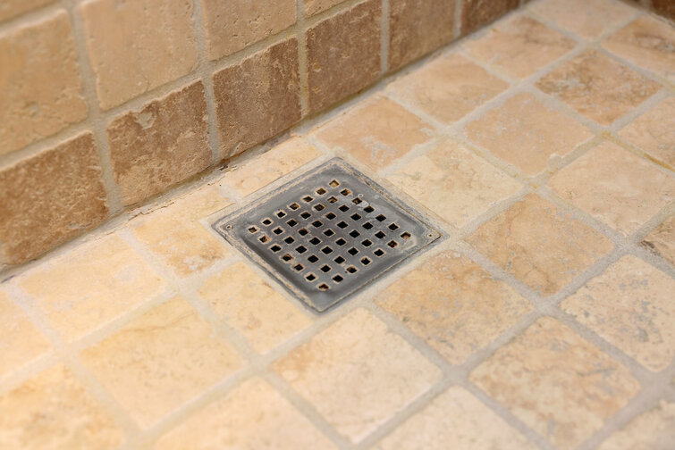 Gulvafløb i badeværelse