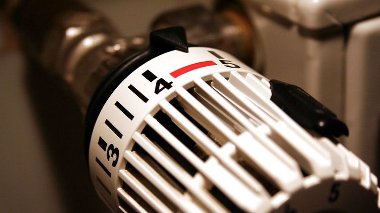 Større energiforbedringer du kan lave i din bolig for at spare penge og energi