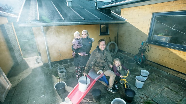 Tilstandsrapport og tag var hullet som en si