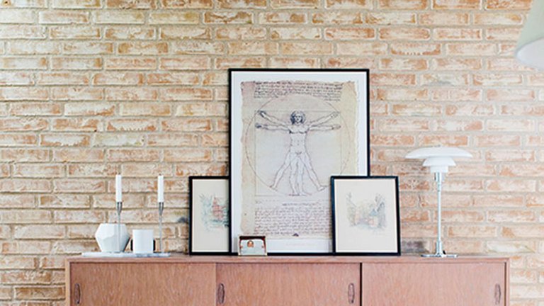 Murstensvæg og Børge Mogensen-skænk.