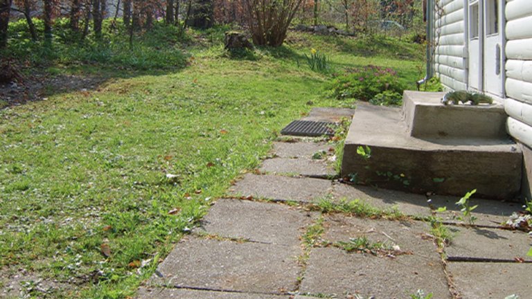 Hvad gør du, hvis fliserne på fortovet er skæve?