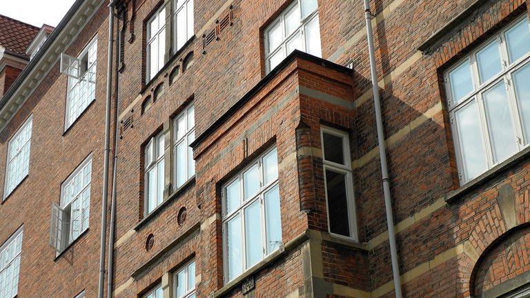 Facade på lejlighedskompleks