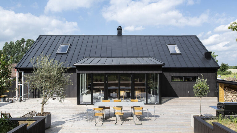 Solcellepaneler: Fra øjebæ til indbygning