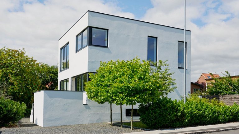 Bungalow blev til funkisvilla i 2 etager