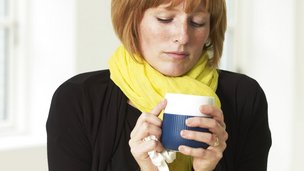 Træk fra vindue – kvinde fryser