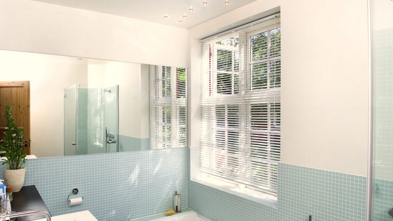 Sikre lamper i badeværelset